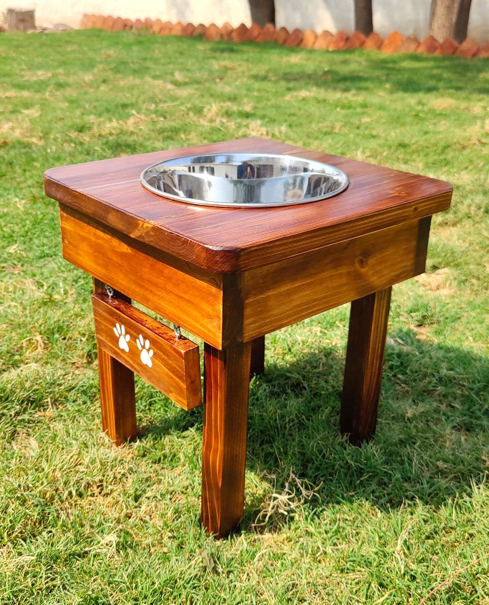 Single Bowl Stand with Paw Tag