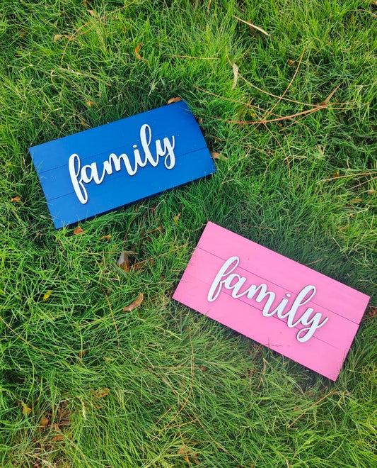 Family 3 Plank Sign